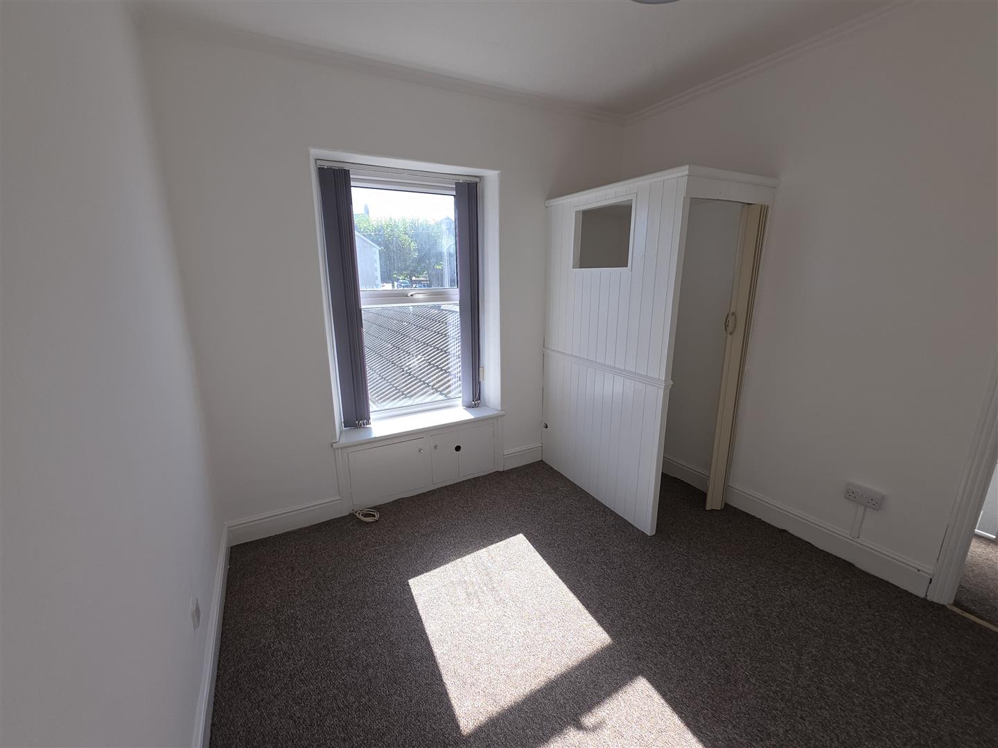 James Street, Llanelli, SA15 1EB